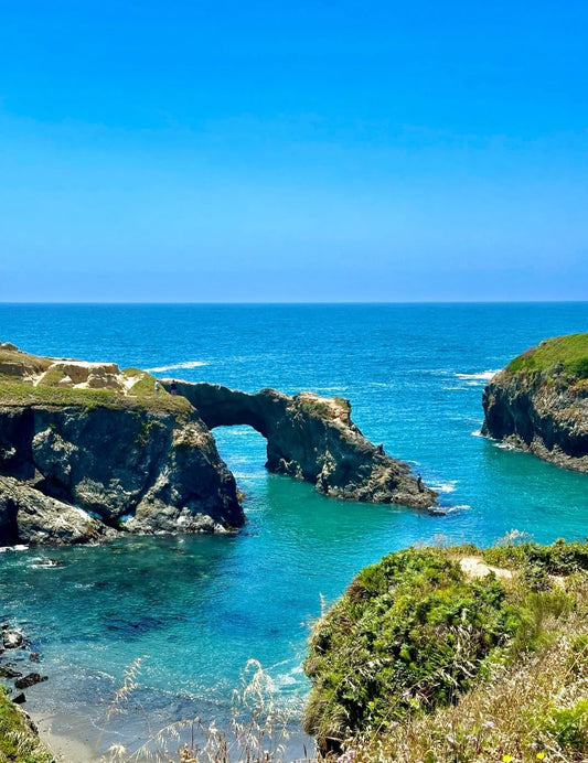 Dramatic ocean cliffs and deep blue waters at Mendocino Headlands State Park