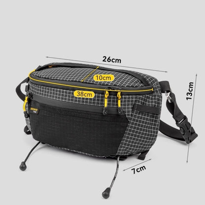 BackpackBeat 3300 lightweight crossbody bag 2L with dimensions 26cm length 13cm height 10cm width expandable 38cm